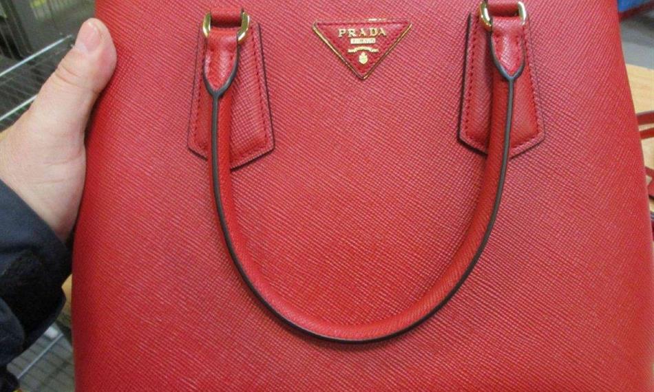 2020-1-16-1145Padělek_kabelka prada.jpg